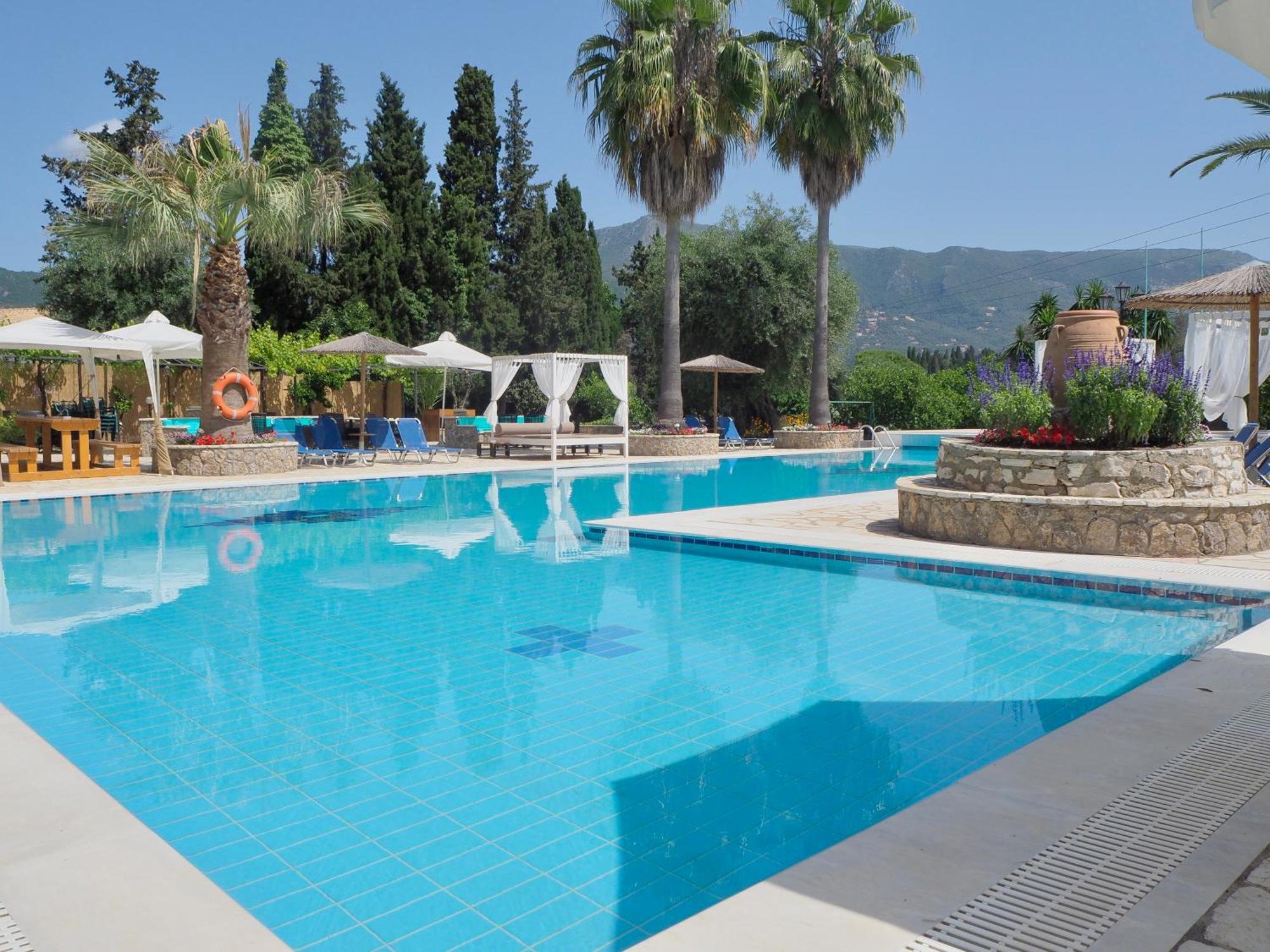 Hotel Paloma Blanca Ipsos Esterno foto