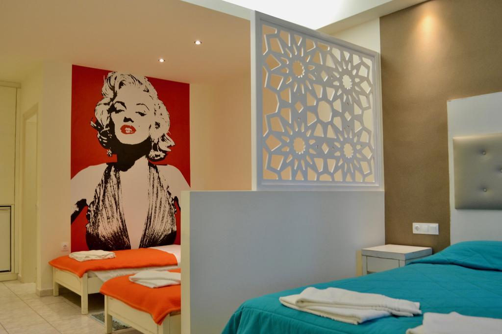Hotel Paloma Blanca Ipsos Esterno foto