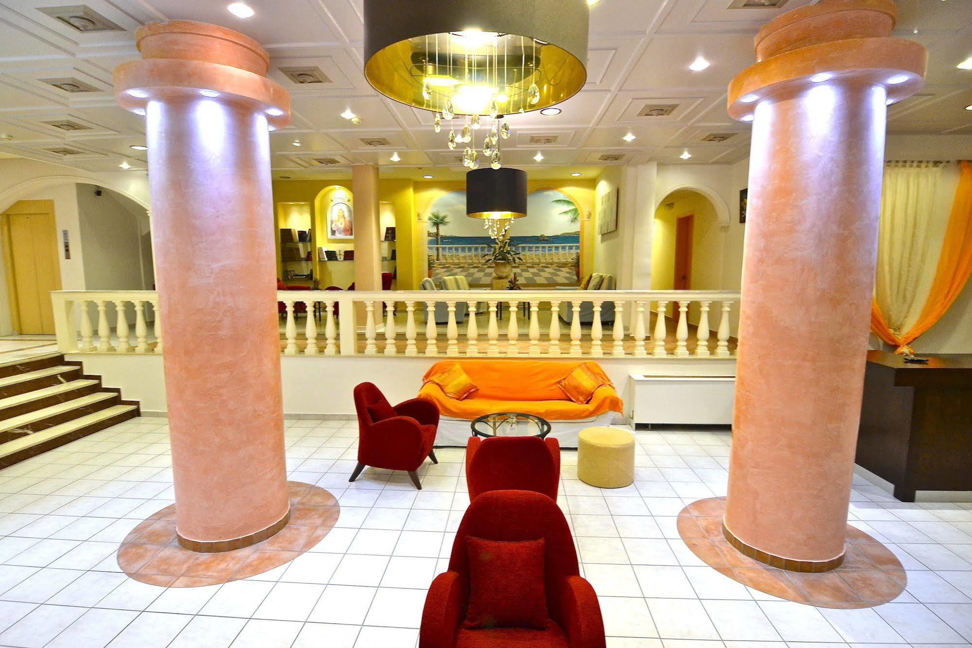 Hotel Paloma Blanca Ipsos Esterno foto